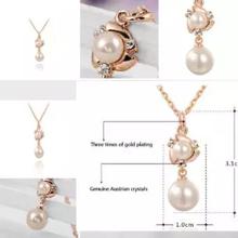 Long Natural Pearl Pendant Necklace