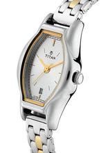 Titan Karishma Analog Silver Dial Women'S Watch - Ne2464Ym01