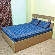 Royal Blue Printed Bedsheet With 2 Pillow Covers - King Size