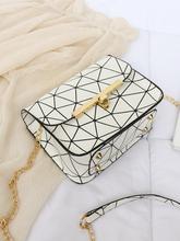 Twist Lock Geometric Print Chain Bag