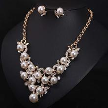 Pearl Diamond Short Clavicle Necklace Earrings Sets