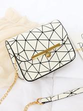 Twist Lock Geometric Print Chain Bag