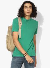 Levi’s Green Solid Regular Fit Polo T-Shirt