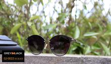 GREY JACK Polarized Shaded Black Wayfarer Sunglasses (Unisex)