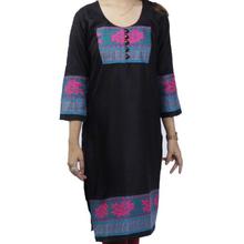 Black/Pink/Maroon Abstract Printed Woolen Vela Kurti For Women