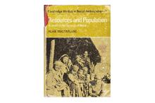 Resources and Population: A Study of the Gurungs of Nepal (Cambridge Studies in Social and Cultural Anthropology, Band 12)(Alan Macfarlane)