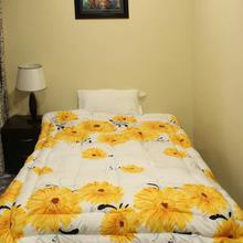 White 100% Cotton Sunflower Printed Single Bed Quilt