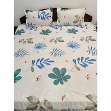 Off White Big Leaves Single with Single Pillow Case