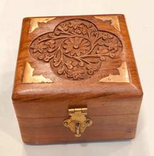 4/4 Brown Wooden Jewelry Box