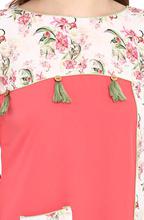 Women Floral Printed Straight Kurtis – Pink