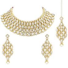 Aheli Ethnic Fashion White Gold Plated Crystal Style Choker Necklace Earring & Maangtikka Jewellery Set