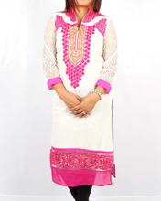 Saavya Design'S Women Embroidered Pink Kurti