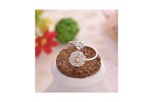 Cute Daisy Flower Alloy Diamond Stretch Ring