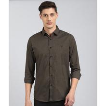 Men Slim Fit Solid Cut Away Collar Casual Shirt