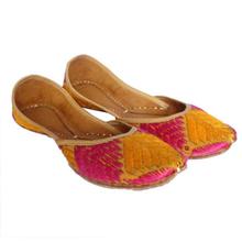 Yellow /Pink Embroidered Punjabi Jutti For Women