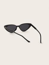 Metal Detail Cat Eye Sunglasses
