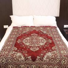 Maroon Flower Print Bed/Floor Carpet (54 x 83 inches)