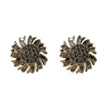 14 Ct Tiny Diamond Studded Floral Stud Earrings For Women