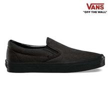 Vans Black VN-0ZMR5Q6 Classic Slip On Shoes For Men -901414