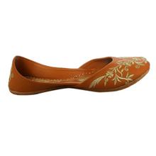 Floral Embroidered Punjabi Jutti For Women