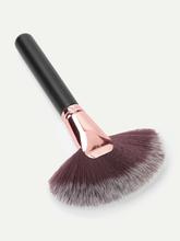 Fan Shaped Makeup Brush 1pc