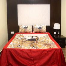 Designer Double Bed Cover in Valkalam (Silk) Material with 2 pillow covers 