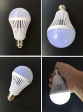 9W White LED Rechargeable Magic Bulb