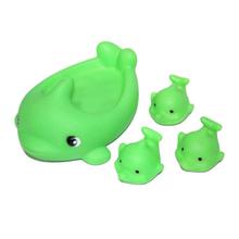 Multicolored Pack Of 4 Fish Model Popper Toy Set