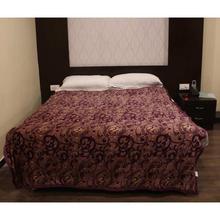 Dark Purple Printed Double Bed Thin Fleece Blanket