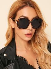 Tortoiseshell Frame Flat Lens Sunglasses