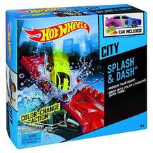 Hot Wheels Splash & Dash Color Change Action Toy Car Play Set For Kids - BHN12