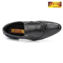 Fitrite Fitrite Black Leather Wingtip Formal Slip-On Shoes For Men (3120)