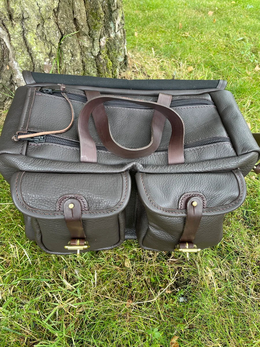 Premium Italian Soft Mottled Leather Weatherproof Range Bag (Havana with Havana Leather) product image 4