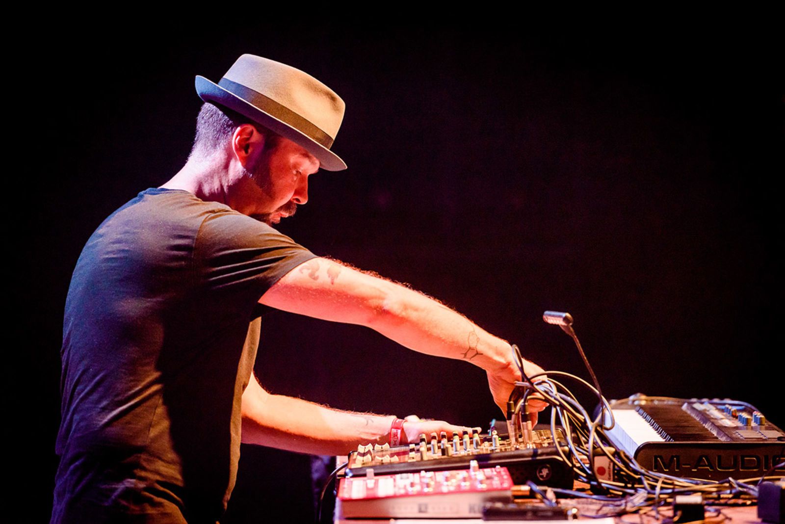 MikaVainio_Hall_Sonar2015_ArielMartini-(3).jpg