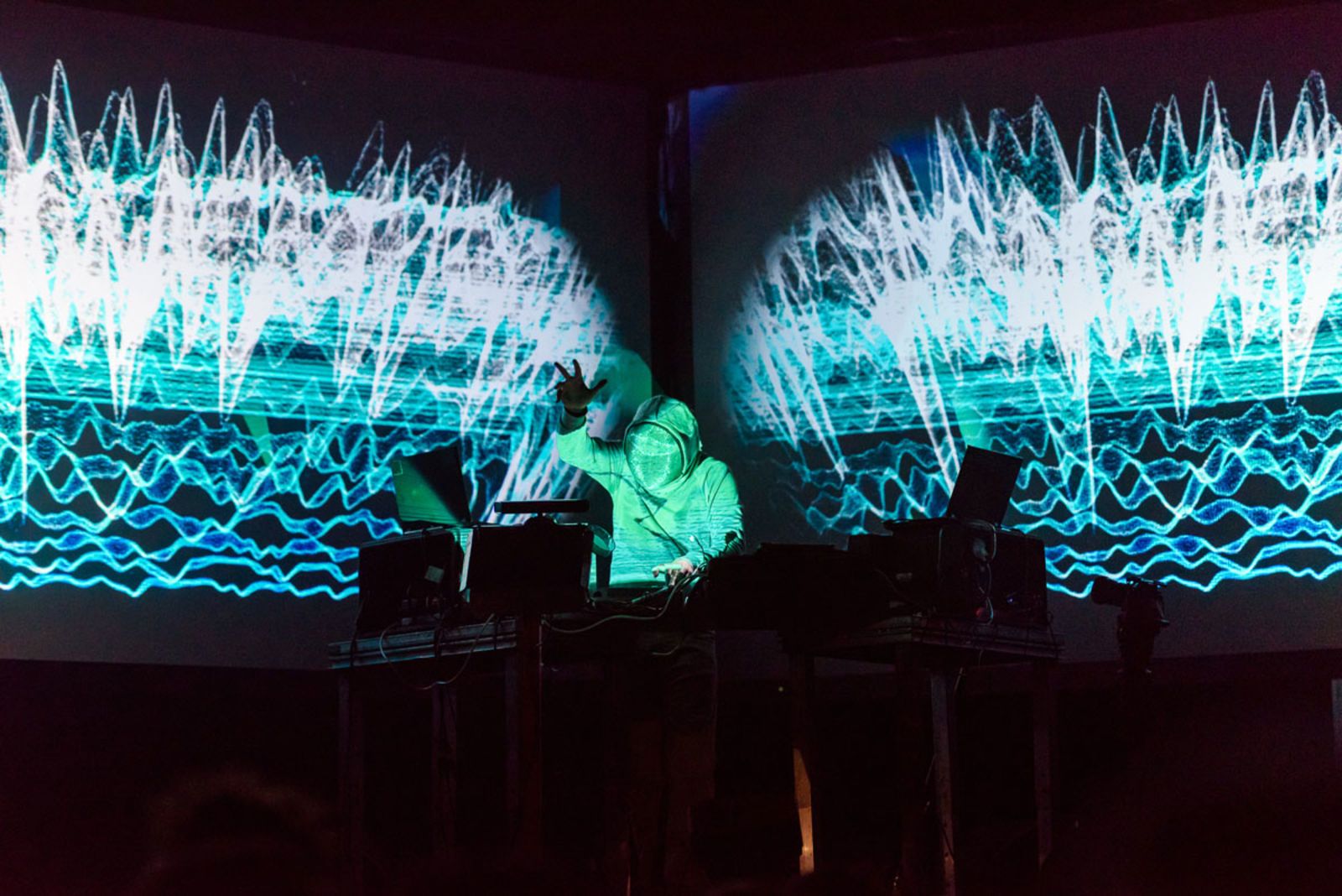 Squarepusher_Hall_Sonar2015_ArielMartini-(3).jpg