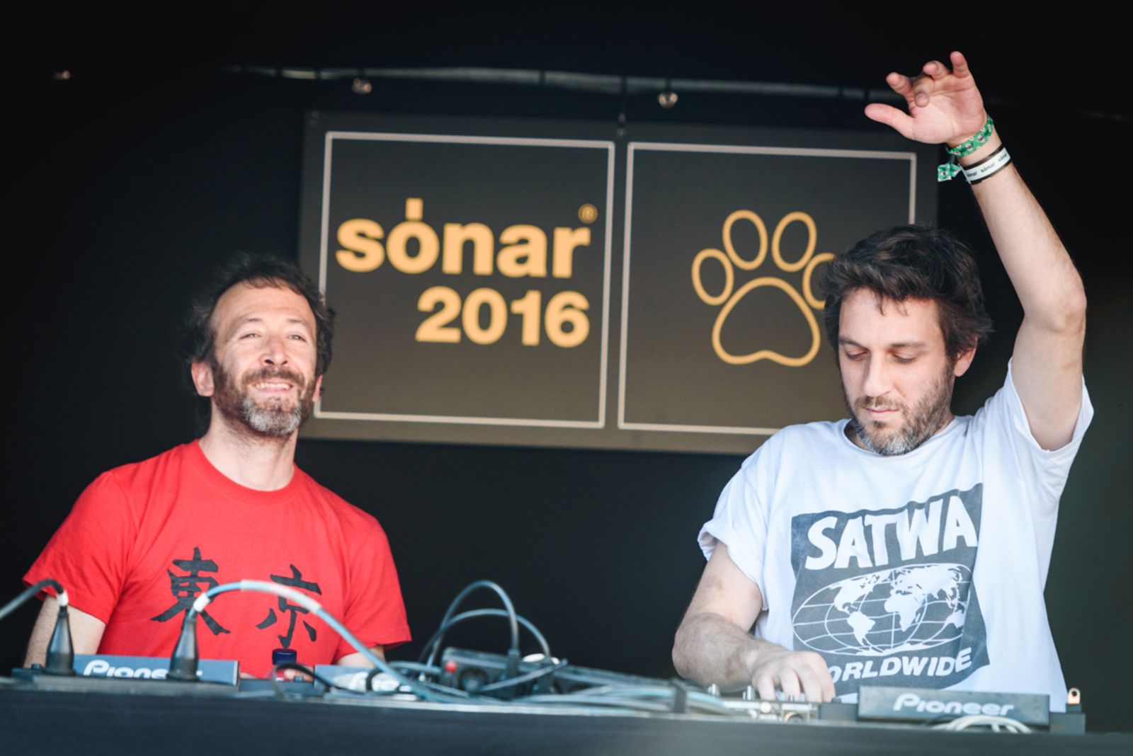 acidarab_village_sonar2016_arielmartini_4.jpg