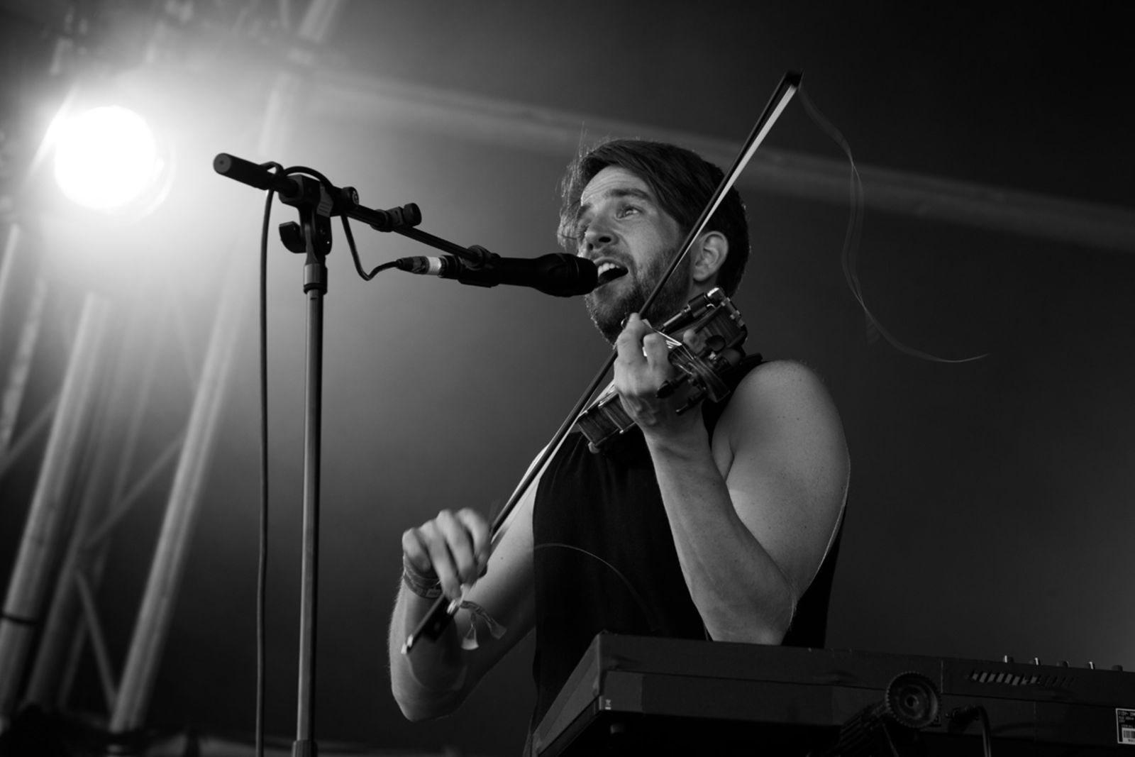 owen_pallett_hall_sonar2015_biancadevilar-(15).jpg