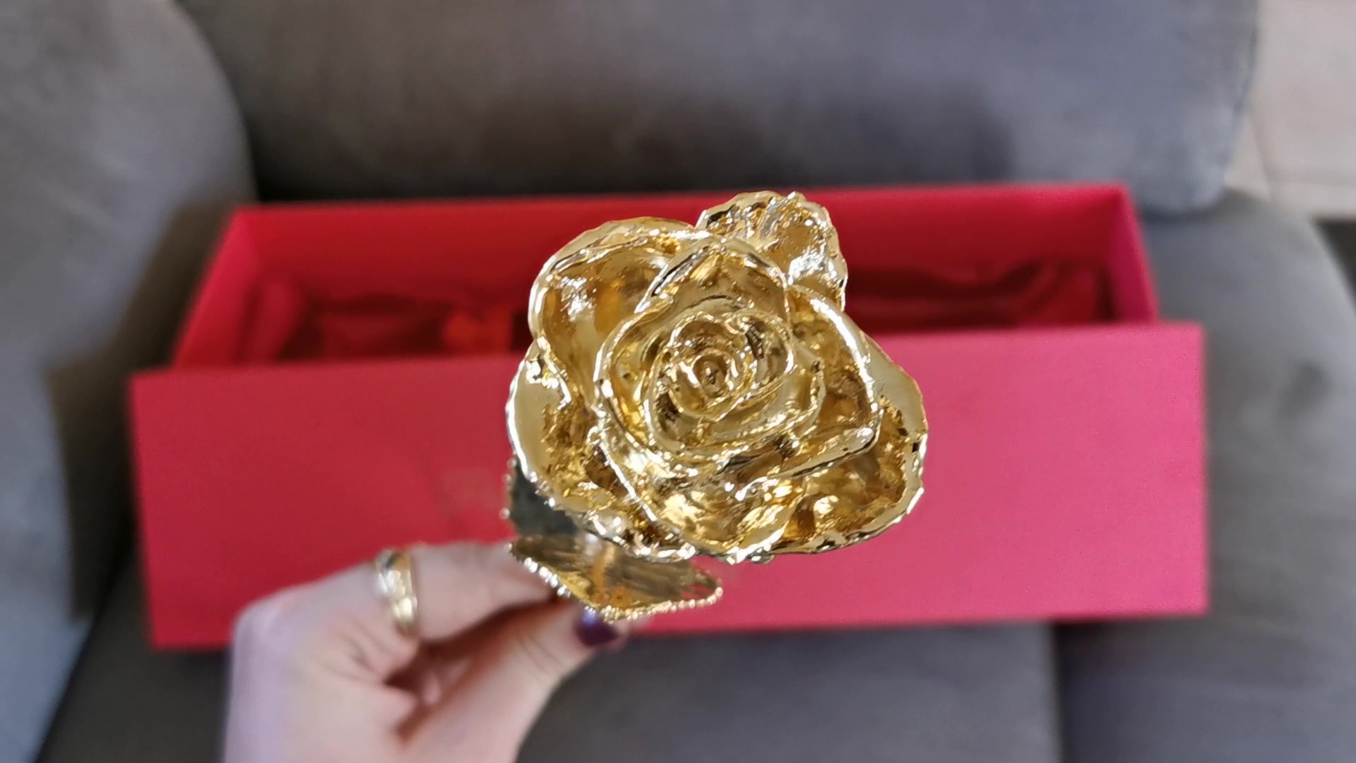 Grande rose en or (36 cm) 24 carats dans son écrin personnalisé