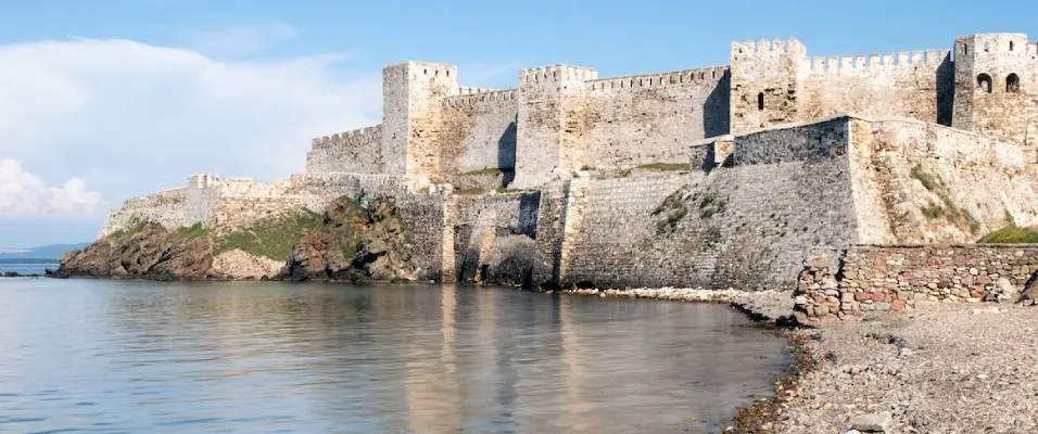 bozcaada-kalesi.webp