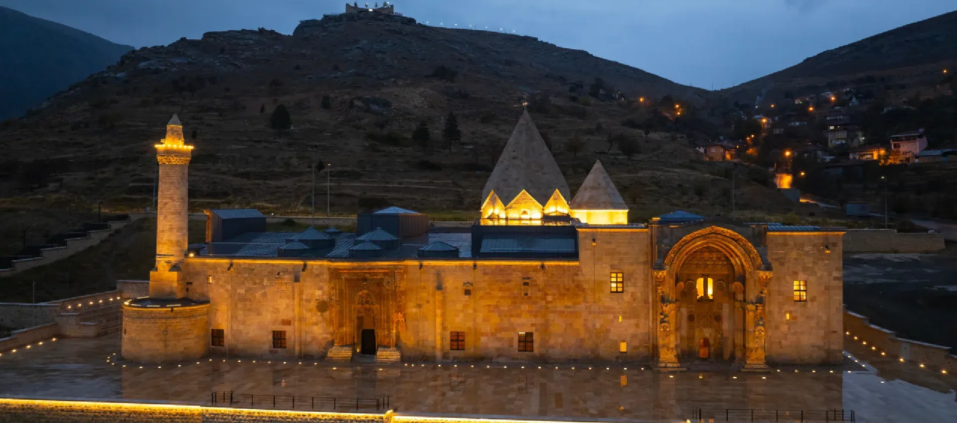 divrigi-ulu-camii.webp