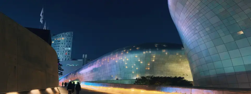 Dongdaemun Design Plaza  Seul