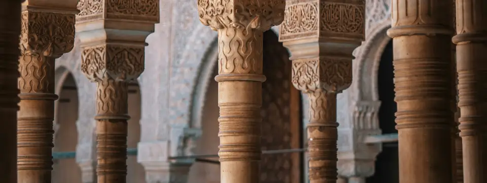 el-hamra-sarayi-gorsel-2.webp
