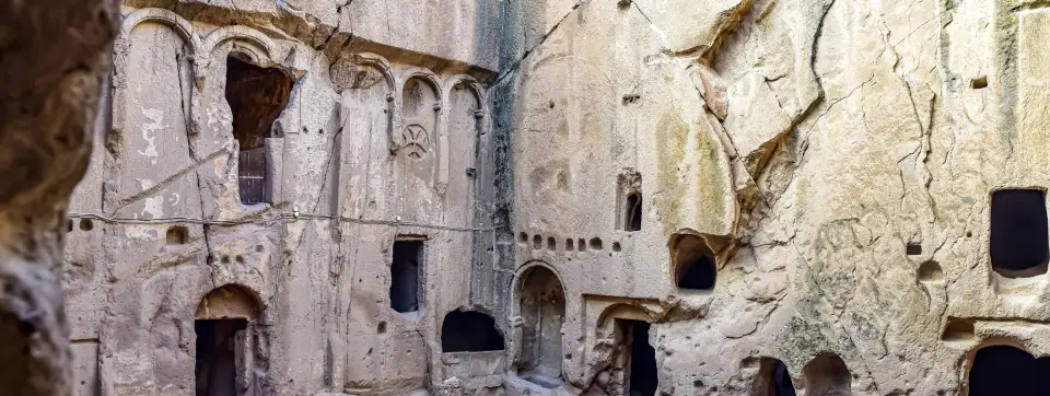 Gümüşler Manastırı