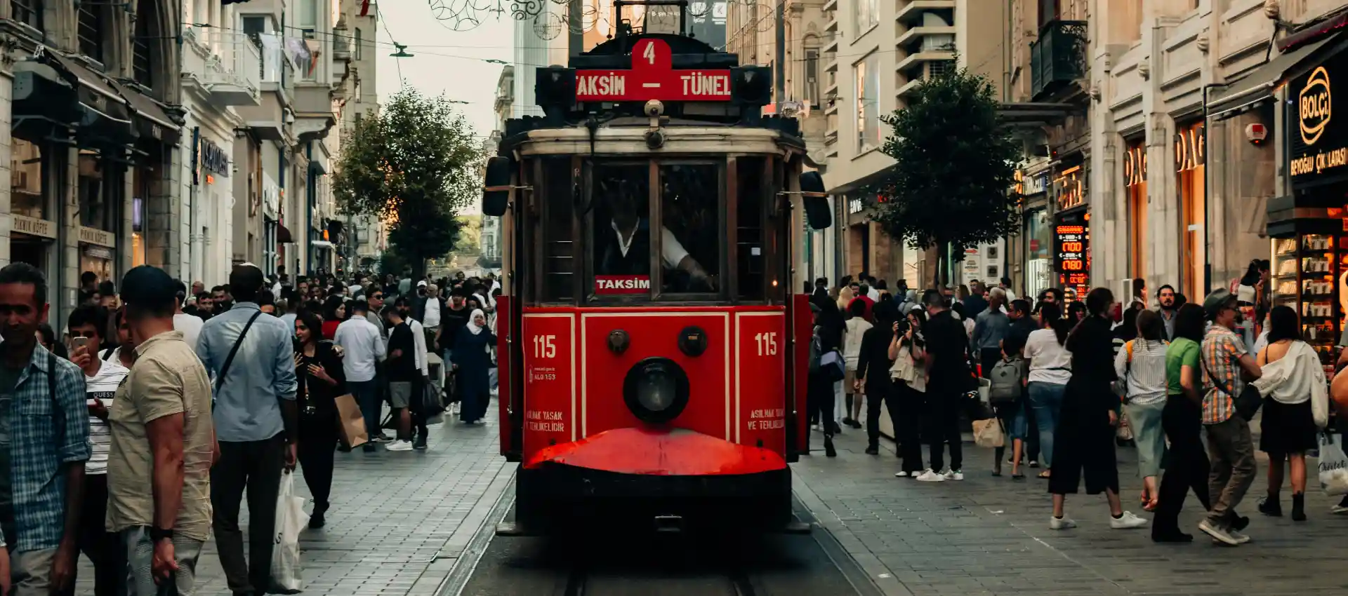 istiklal-caddesi.webp