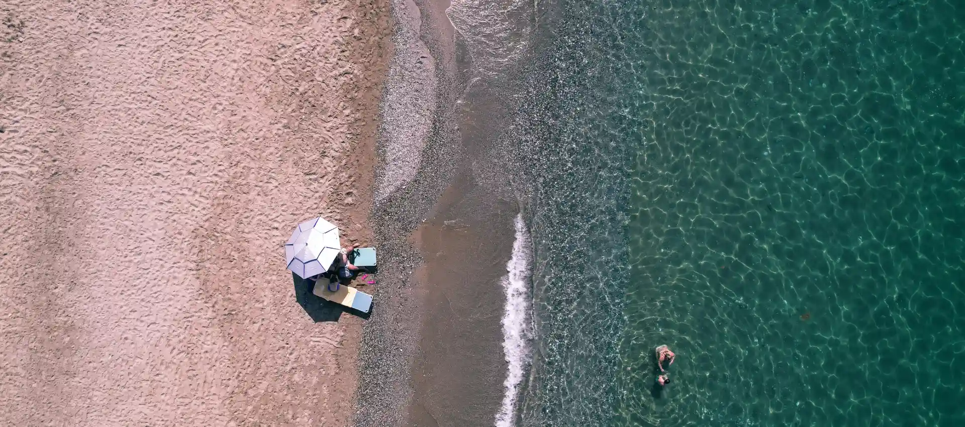 kamp-deniz.webp