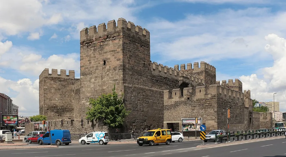 kayseri-kalesi.webp