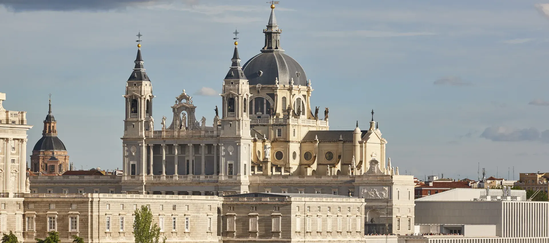 madrid-kraliyet-sarayi.webp