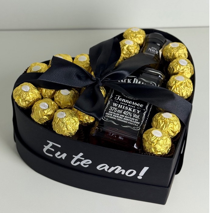 Box coração com Ferrero Jack Daniels 375ml