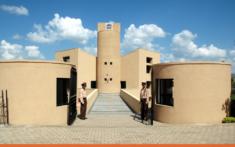 1. Bharatiya Vidya Bhavan's Vallabhram Mehta Public School, Vadodara