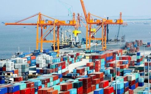 Vietnam racks up USD1.3 billion trade deficit by mid-February